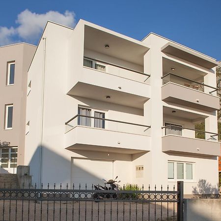 Apartman Malu Makarska Ngoại thất bức ảnh