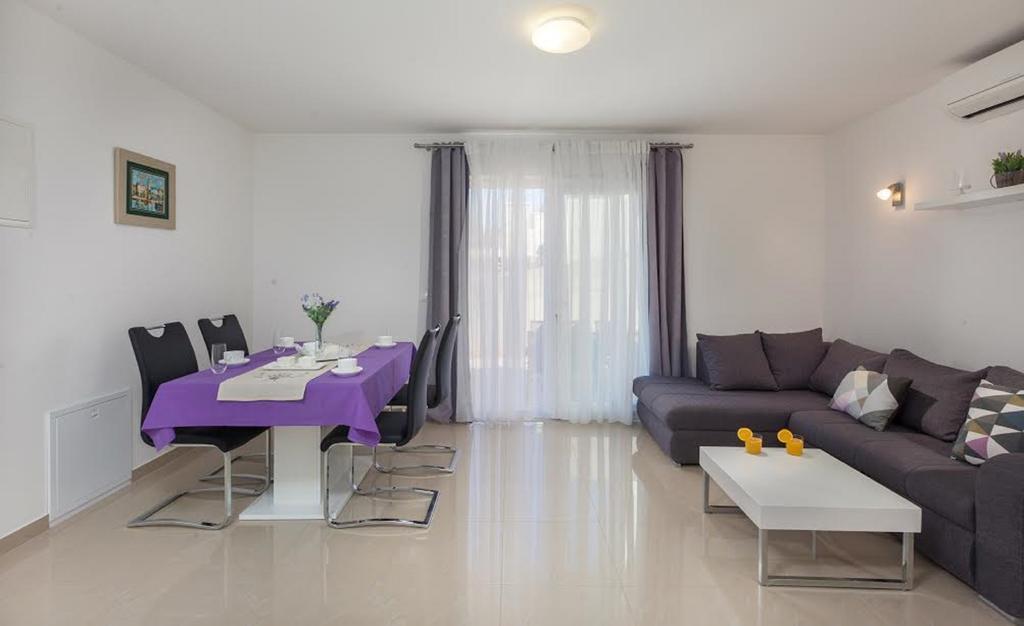 Apartman Malu Makarska Ngoại thất bức ảnh