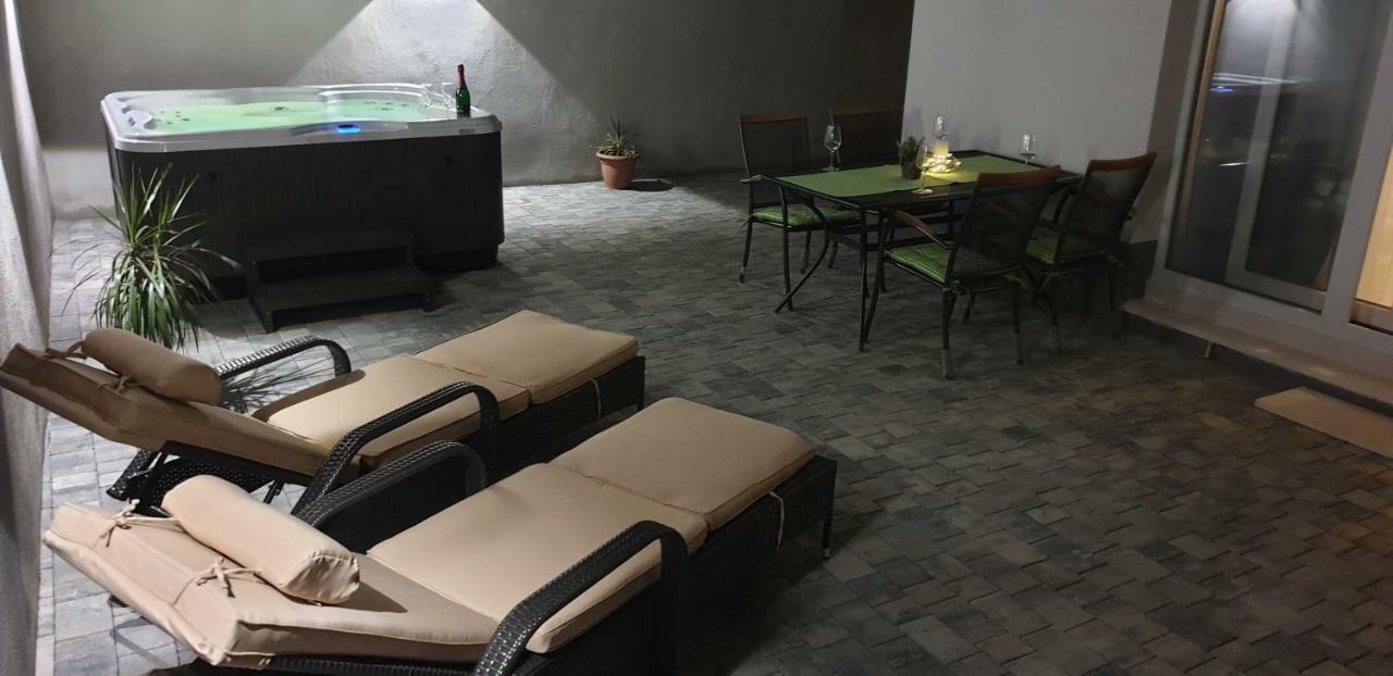 Apartman Malu Makarska Ngoại thất bức ảnh