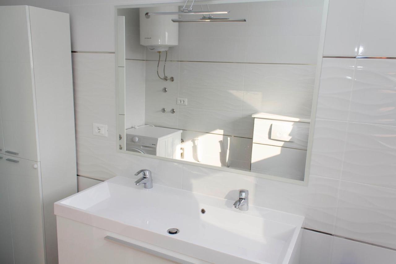 Apartman Malu Makarska Ngoại thất bức ảnh